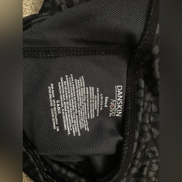 Danskin Exercise Capri Pants Size L NWOT - Picture 2 of 2